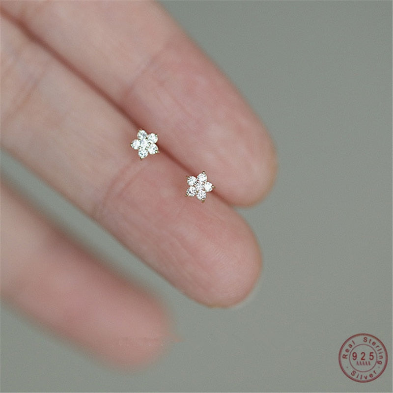 HI CLASS* 925 Sterling silver plated 14k gold, Pavé crystal star earrings.