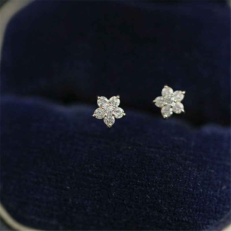 HI CLASS* 925 Sterling silver plated 14k gold, Pavé crystal star earrings.